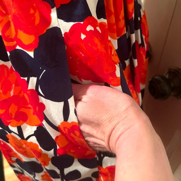 Shoshanna floral dress. Size 2 - Picture 4 of 8